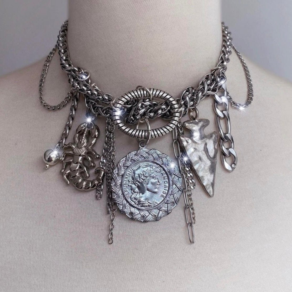 COLLAR C82